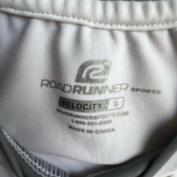 LAST CHANCE - Road runner sports Velocity tank top in white size S - Picture 2 of 7